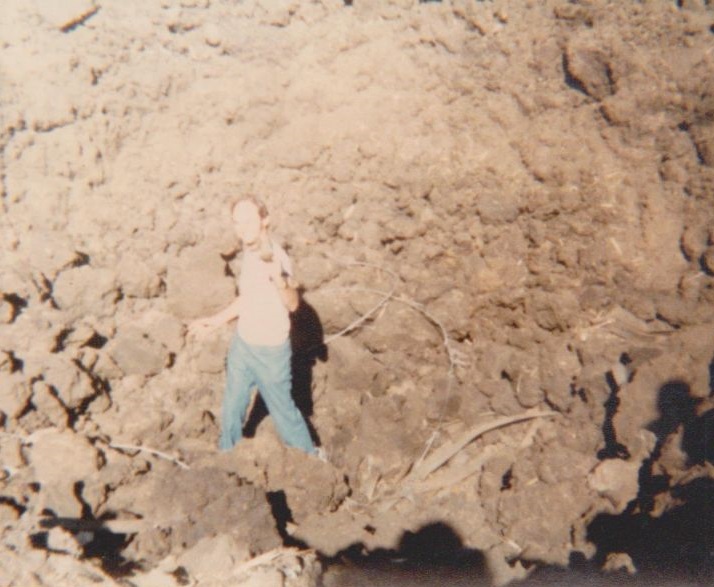 Dynamite truck explosion Huan's mill 1980 Dynamite truck explosion Huan's mill 1980